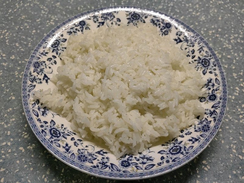 槐花虾仁炒饭