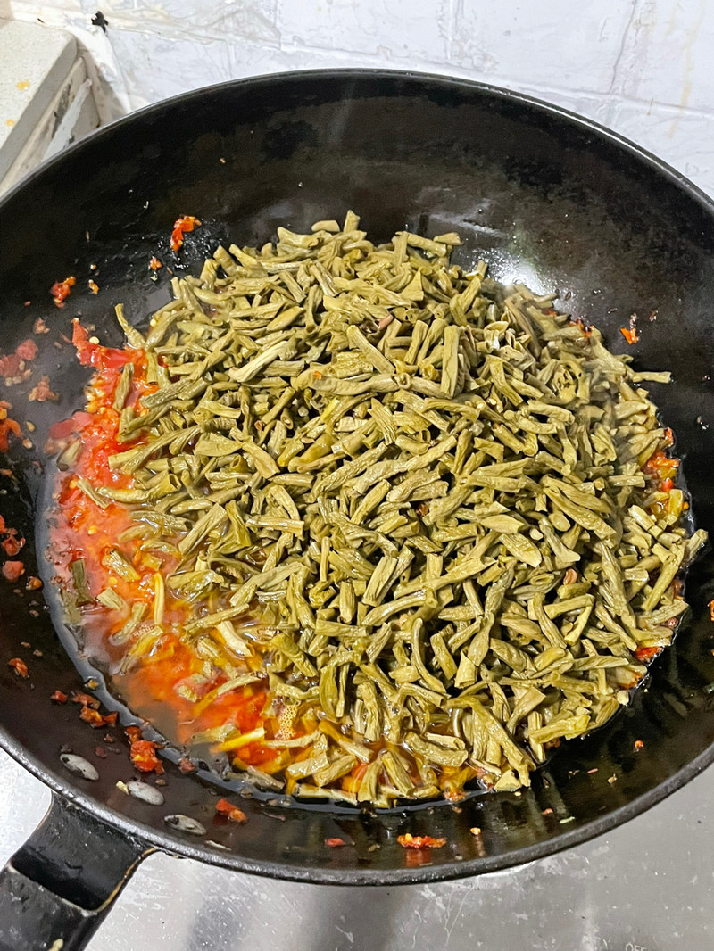 酸豆角辣椒酱