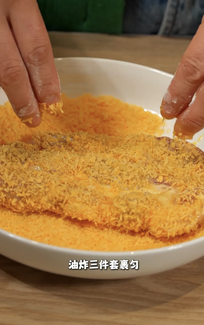 外酥里嫩太绝了！滑蛋猪排饭在家封神