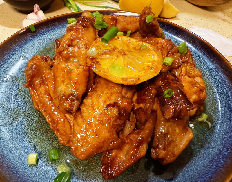 宝宝爱吃的蒜香柠檬汁汁嫩鸡翅开胃酸咸香的味道
