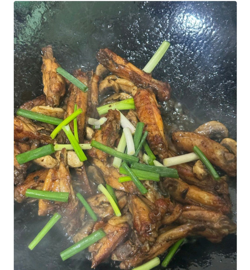 口蘑鸡翅
