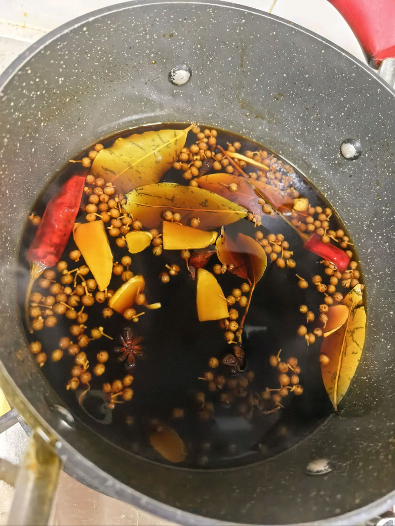夏日必备，冰镇熟醉小龙虾
