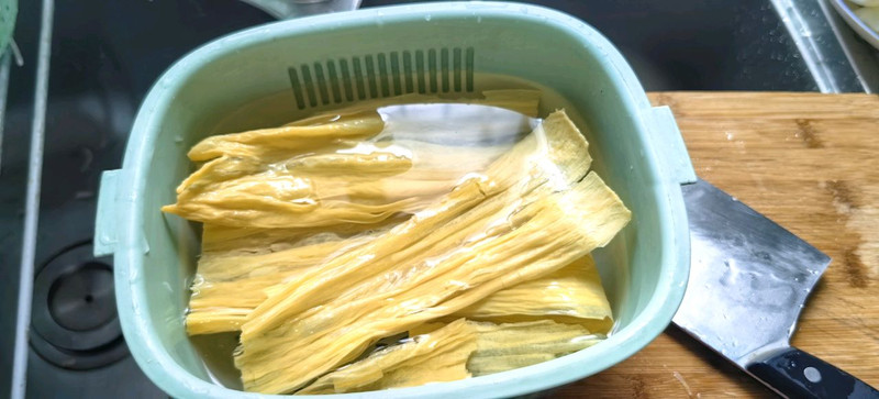 腐竹炒肉