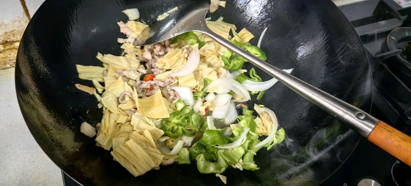 腐竹炒肉