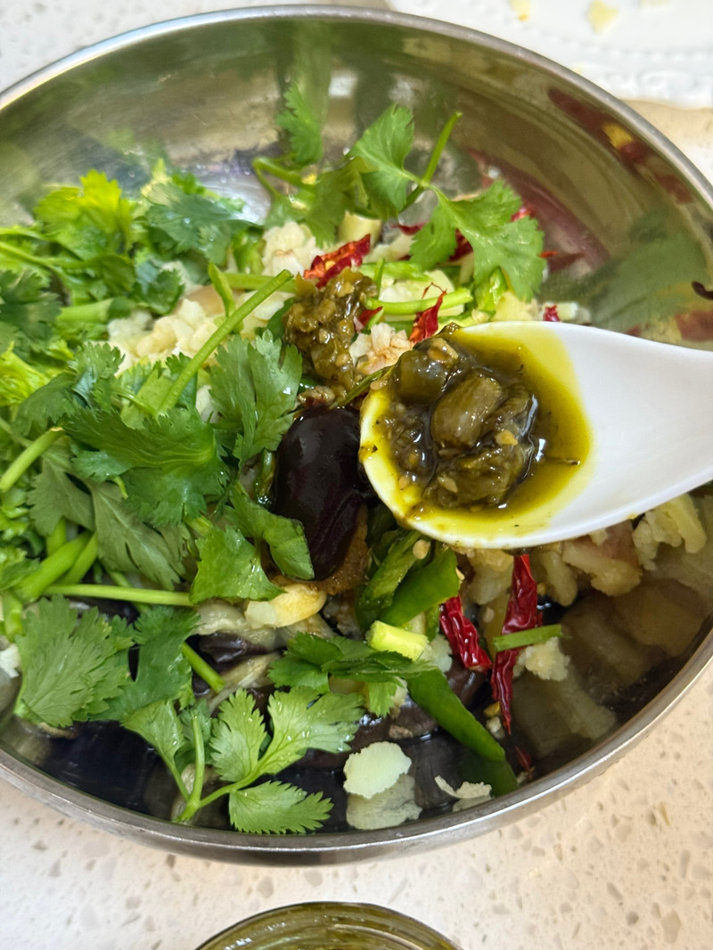 拌上大米饭香迷糊｜烧椒土豆泥拌茄子