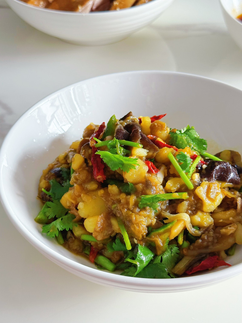 拌上大米饭香迷糊｜烧椒土豆泥拌茄子
