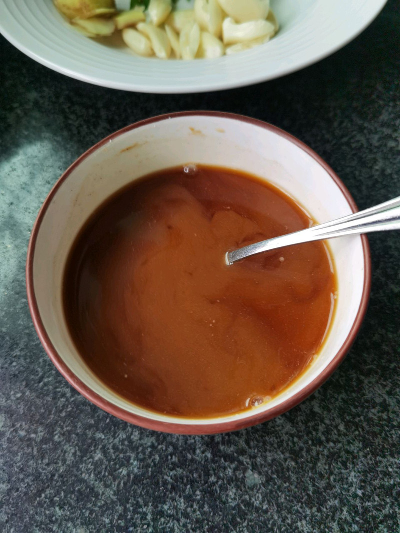 潮汕传统名菜-金不换炒薄壳