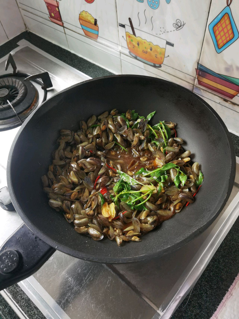 潮汕传统名菜-金不换炒薄壳