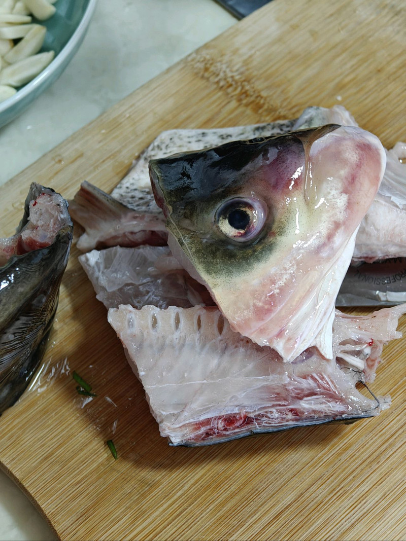 鱼头豆腐汤