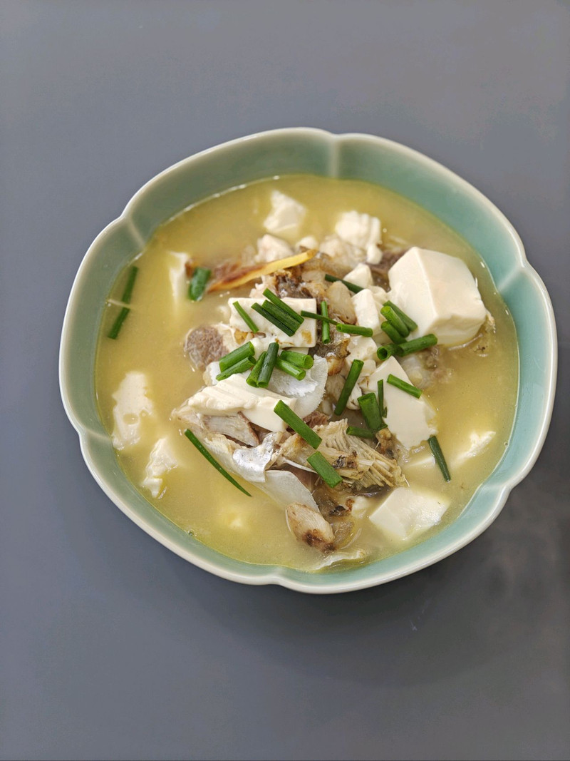 鱼头豆腐汤