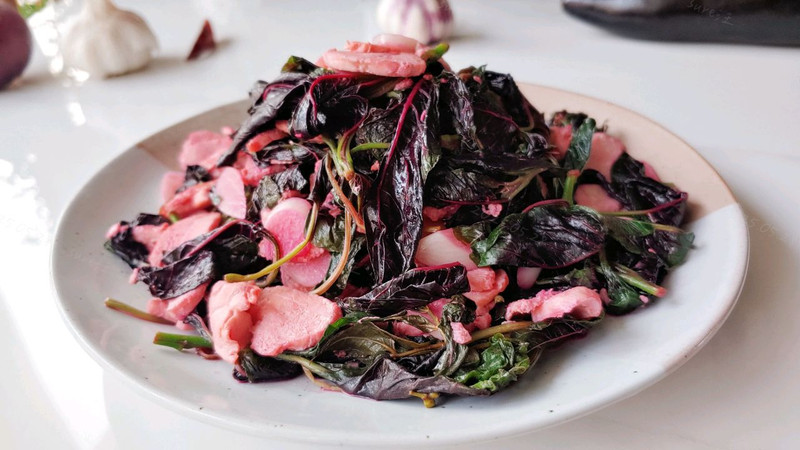 蒜油鸡片红苋菜