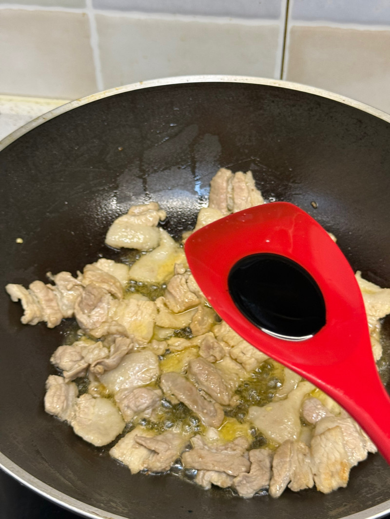 子姜素鸡回锅肉