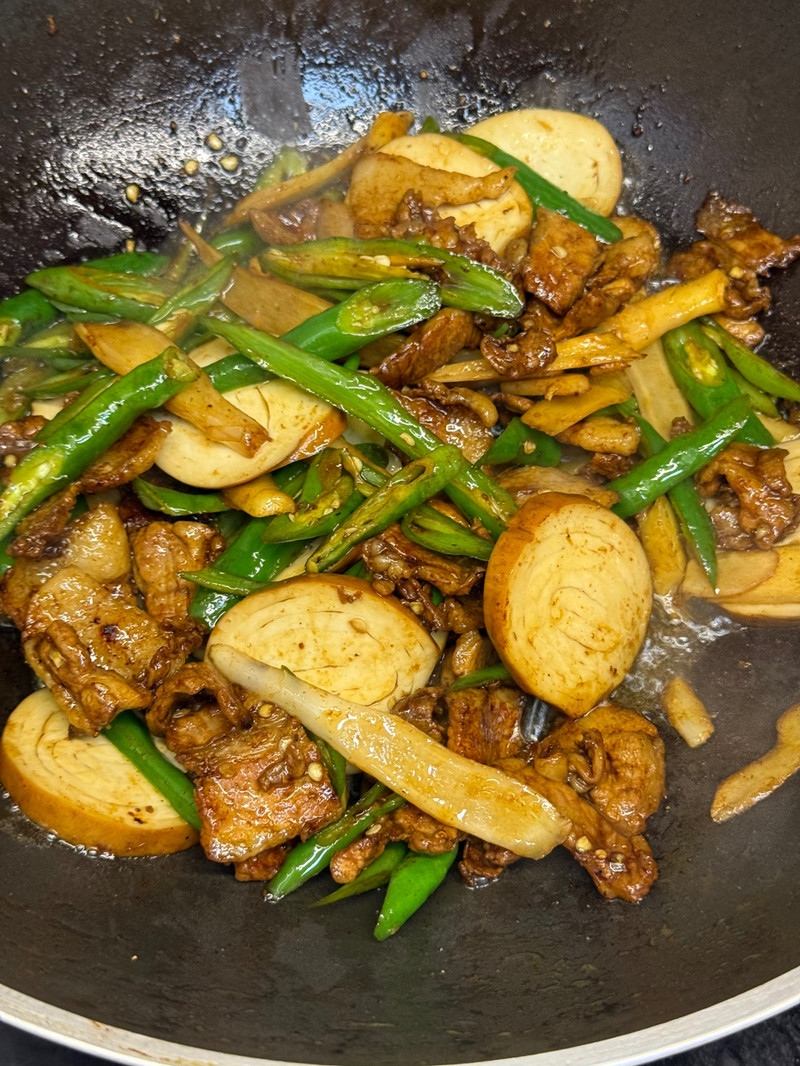 子姜素鸡回锅肉