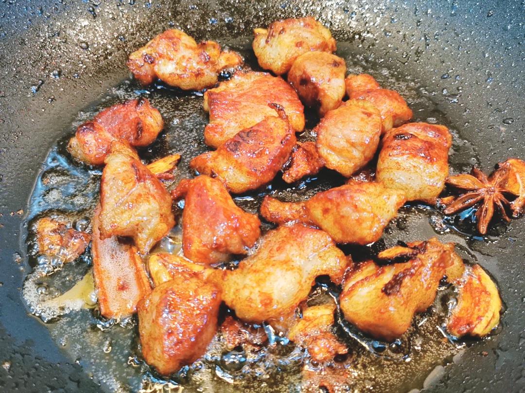 土豆焖肉