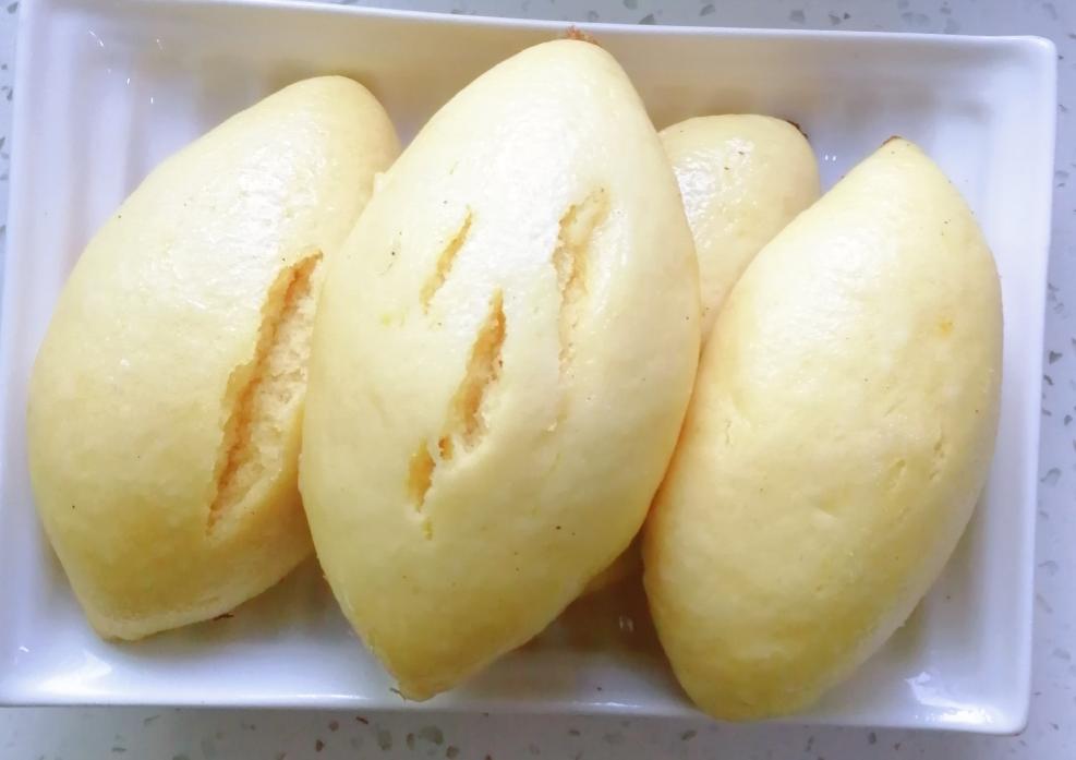 玉米面馒头