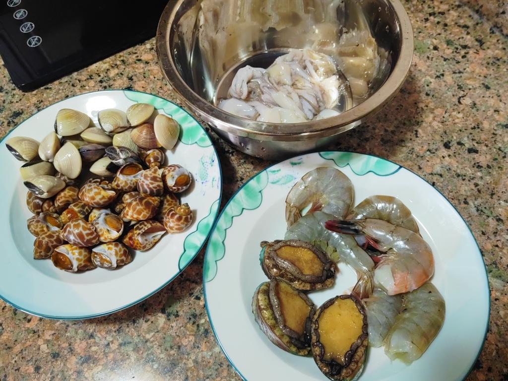 捞汁小海鲜