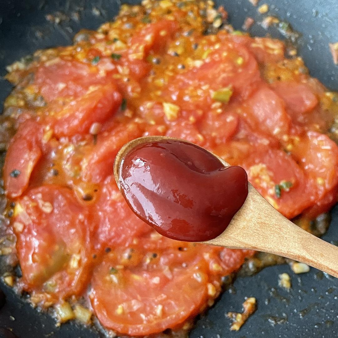 酸甜浓郁～超开胃番茄滑蛋牛肉饭