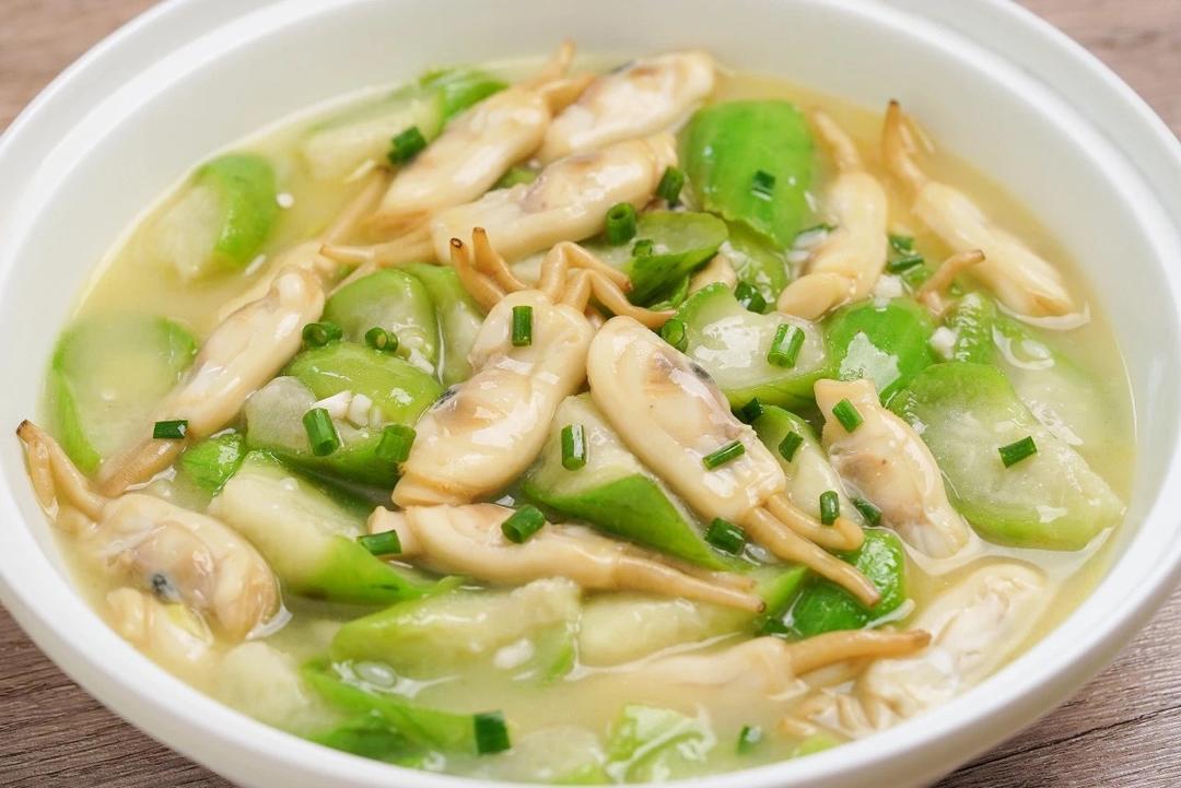 丝瓜炒蛏子