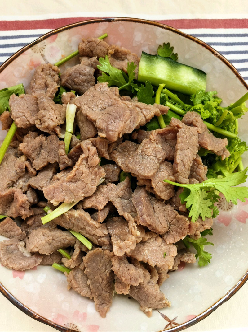香菜拌牛肉