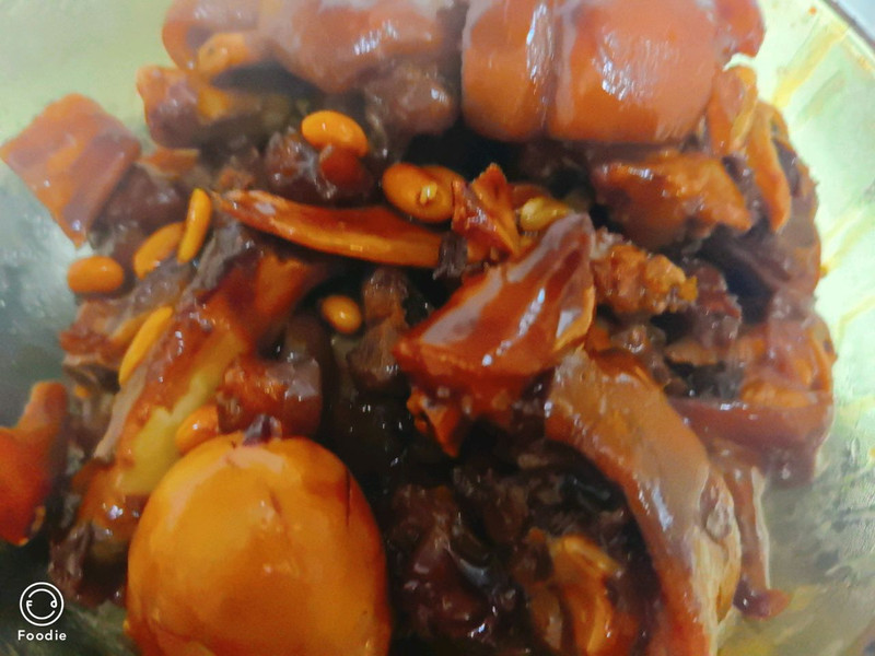黄豆焖猪蹄