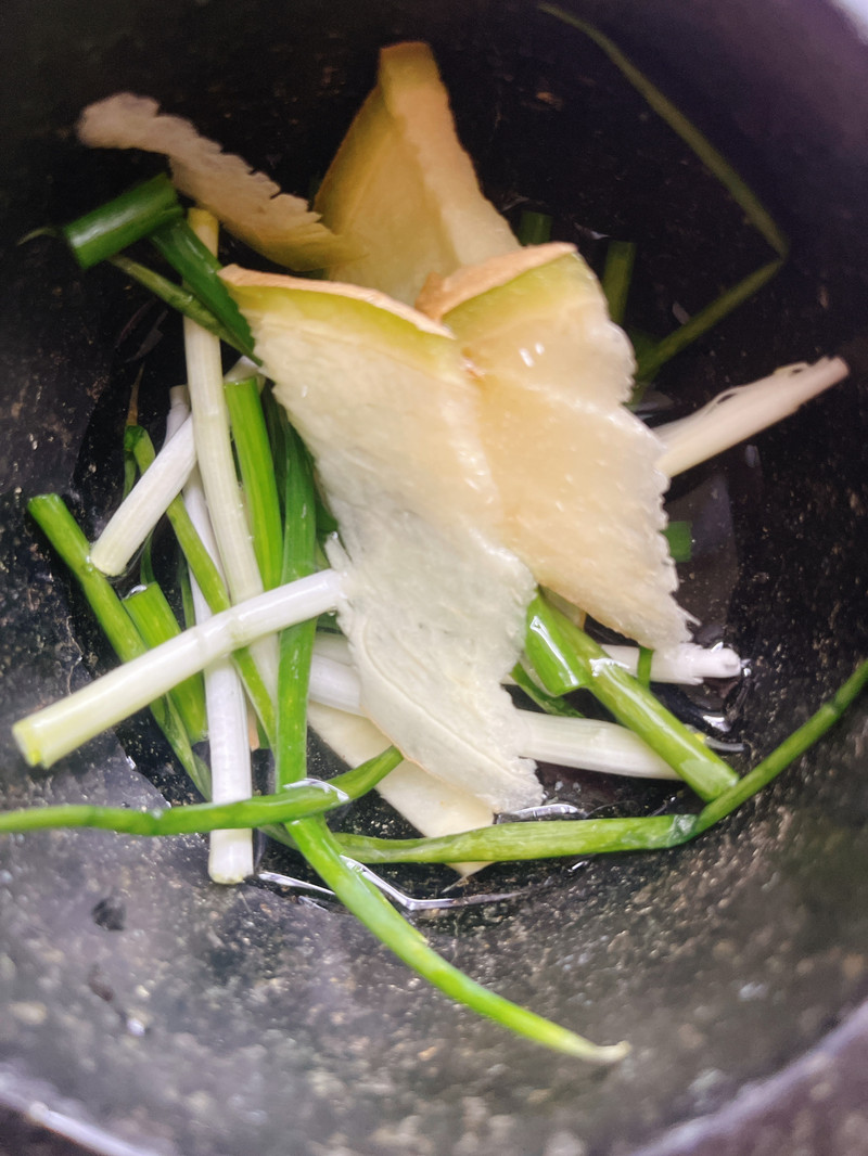 腐乳汁炸鸡翅 （中式炸鸡）