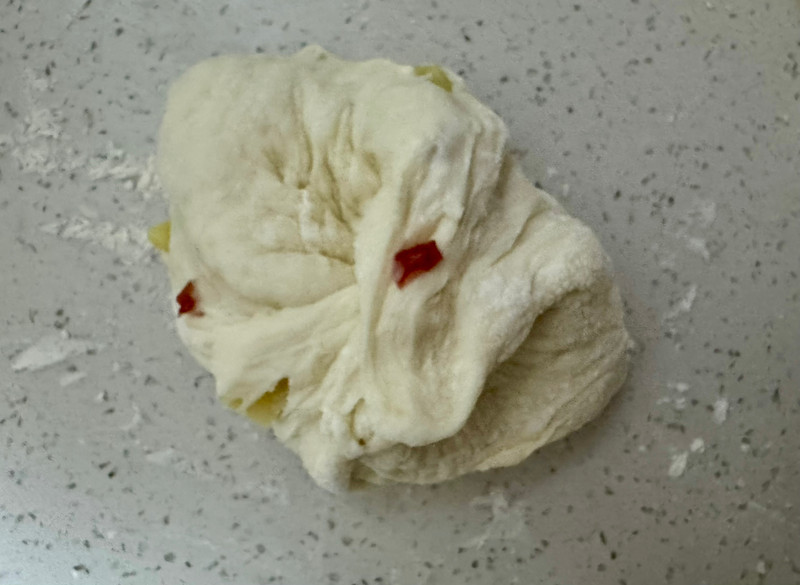 又香又软的免揉土豆腊肠面包