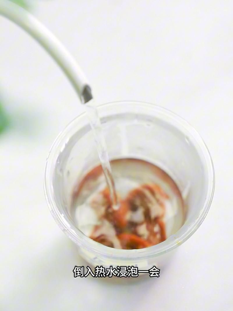 杨梅话梅冰柠气泡水