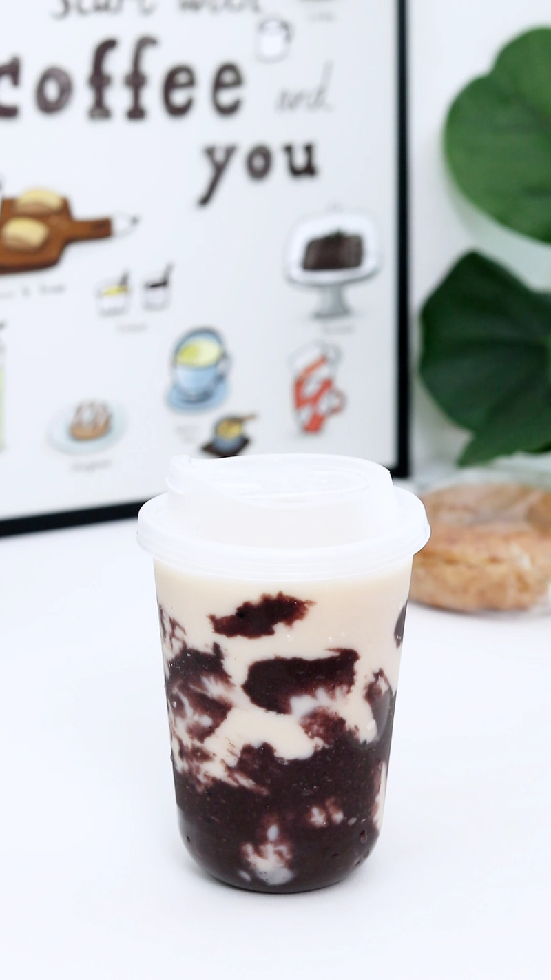 黑芝麻奶茶，冰爽香甜又养生！