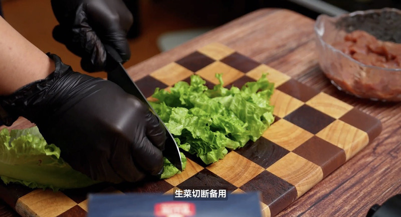 牛肉肉臊拌饭
