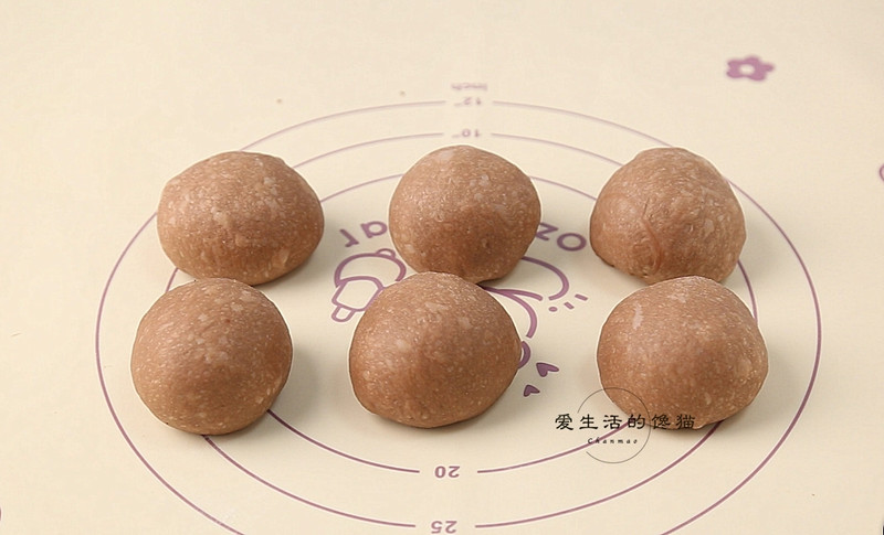 爱心酥粒巧克力面包