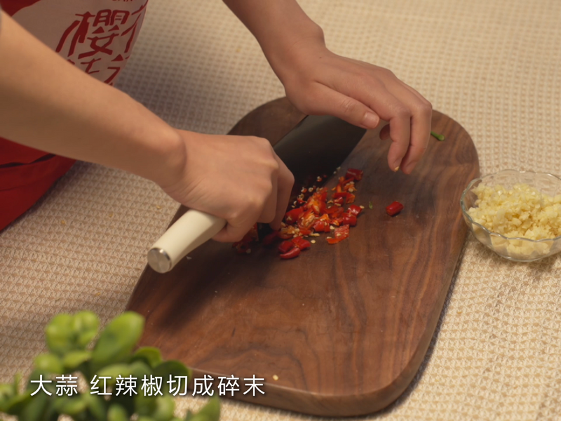 这道蒜泥白肉谁还没吃过？清爽不腻真的很下饭~