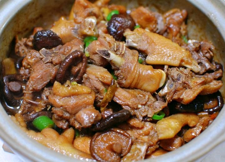 香菇鸡煲