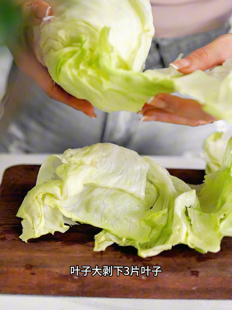 金枪鱼火腿球生菜卷