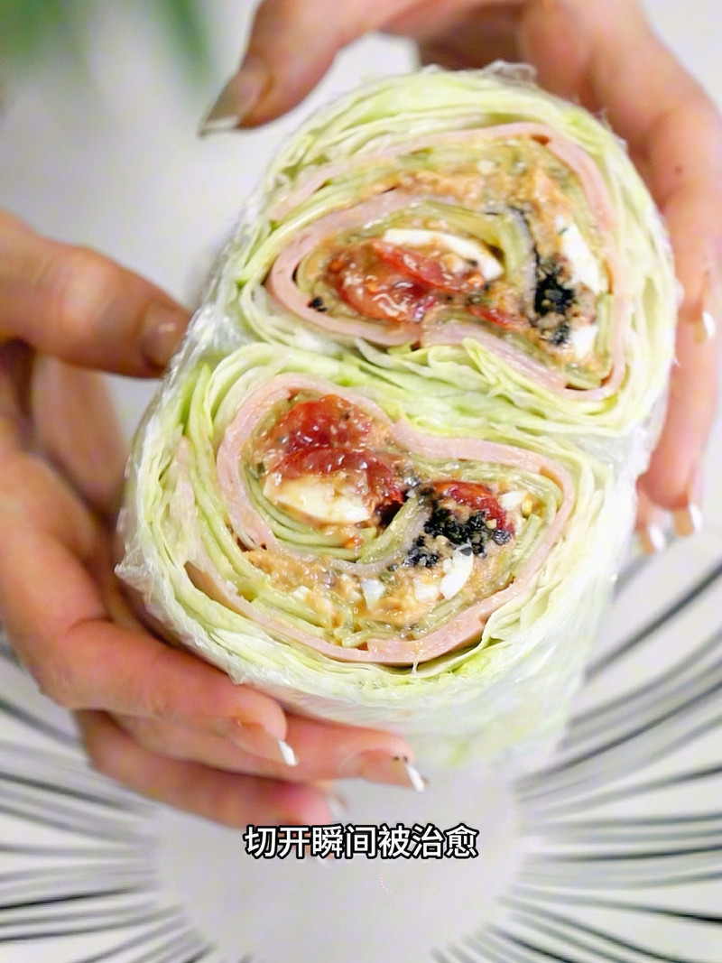 金枪鱼火腿球生菜卷