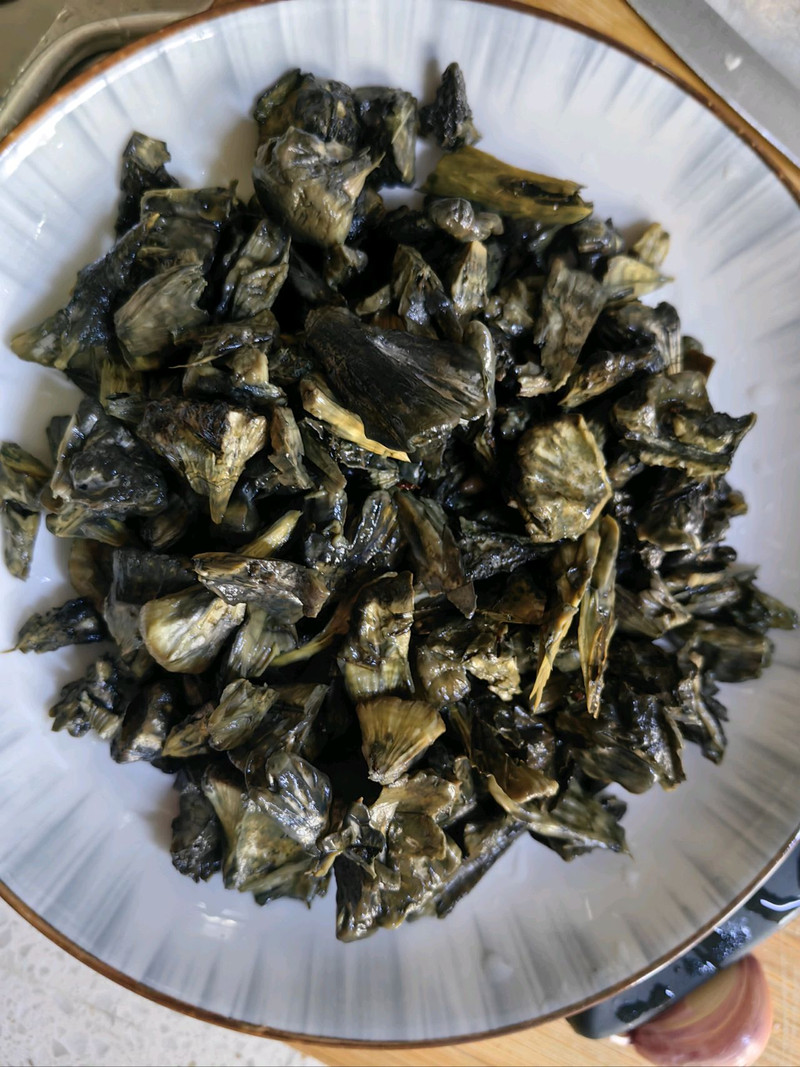 菌中贵族—干巴菌