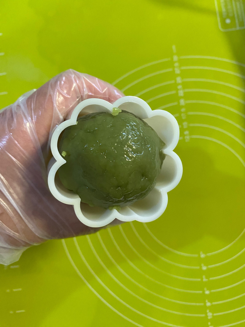 开心果霸霸月饼—酥香掉渣，越嚼越香！