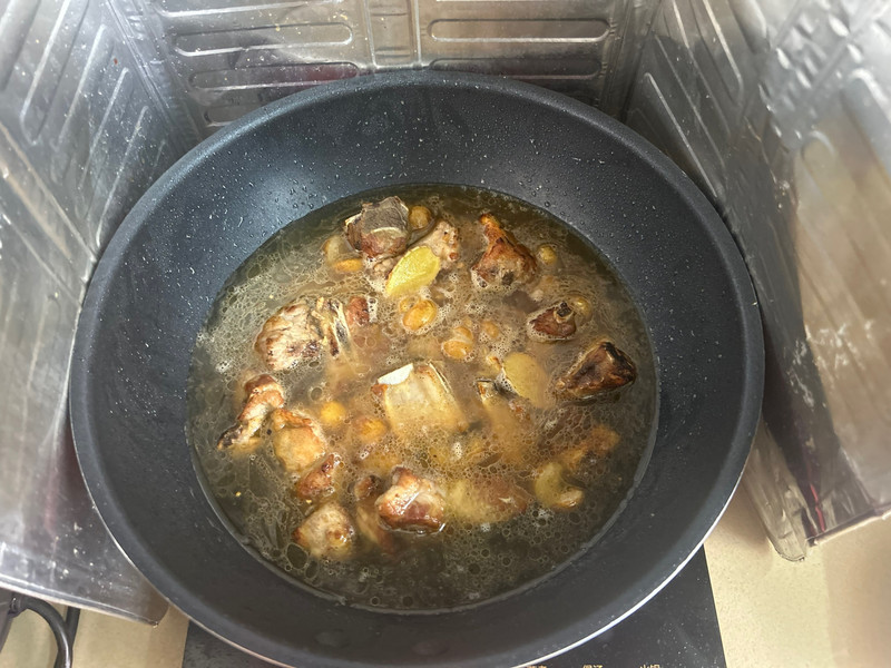 夏日限定：开胃的黄皮焖排骨