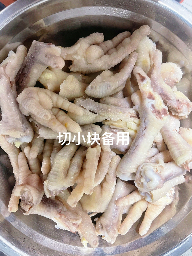 低脂酸辣小零食！柠檬泡椒鸡爪