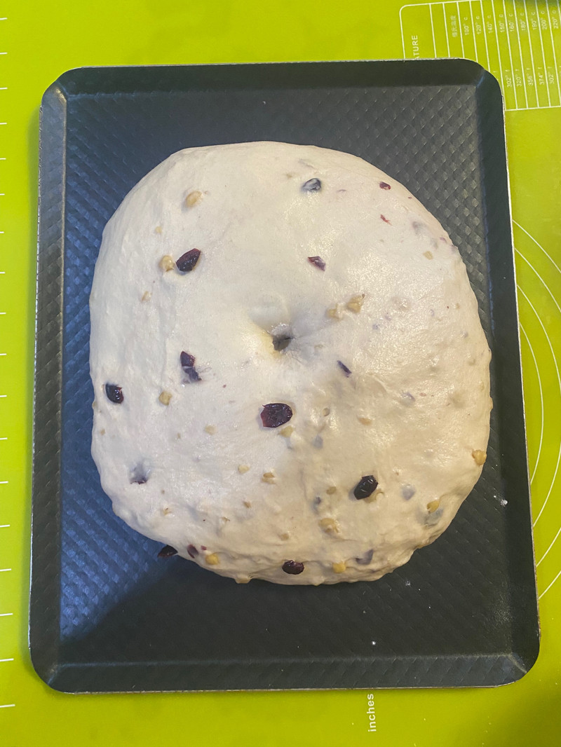 蔓越莓青稞软欧面包—蓬松暄软，低脂健康！