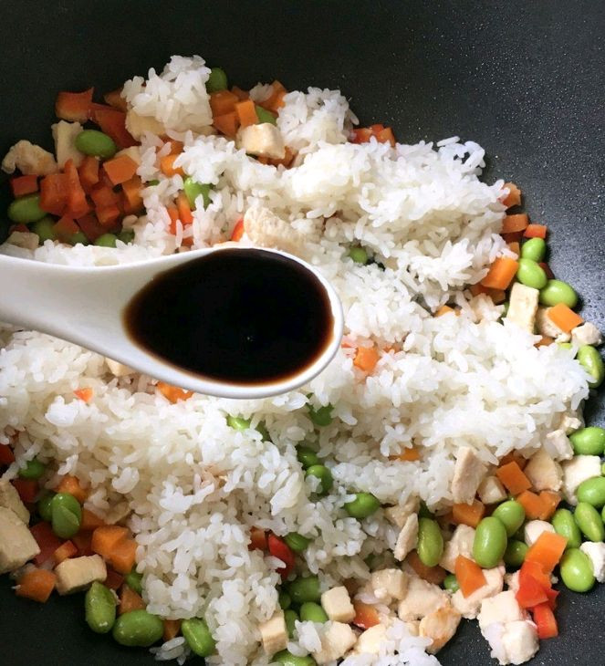 鸡肉炒饭 鸡肉炒饭