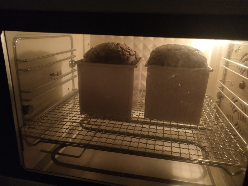巧克力脆皮菠萝吐司