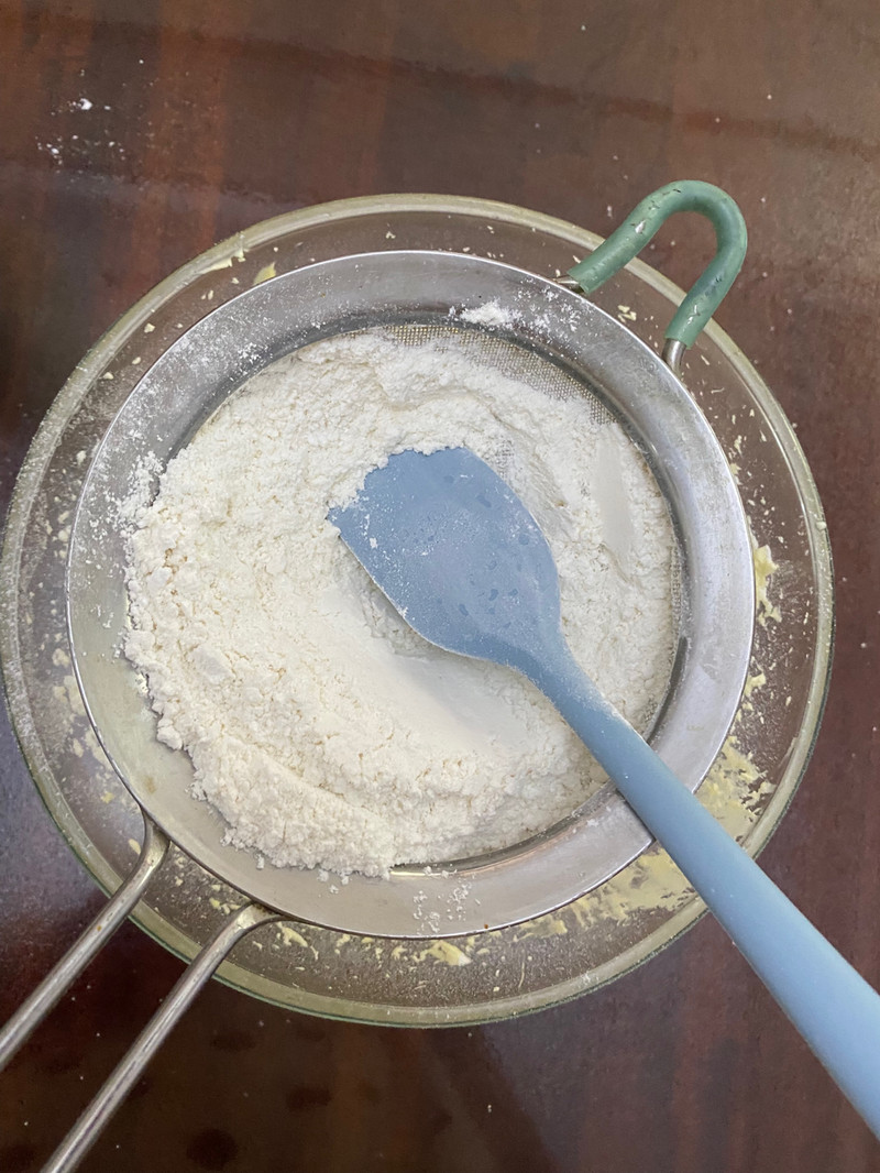 凤梨酥—凤梨界的爱马仕，外酥里软，酸甜拉丝！