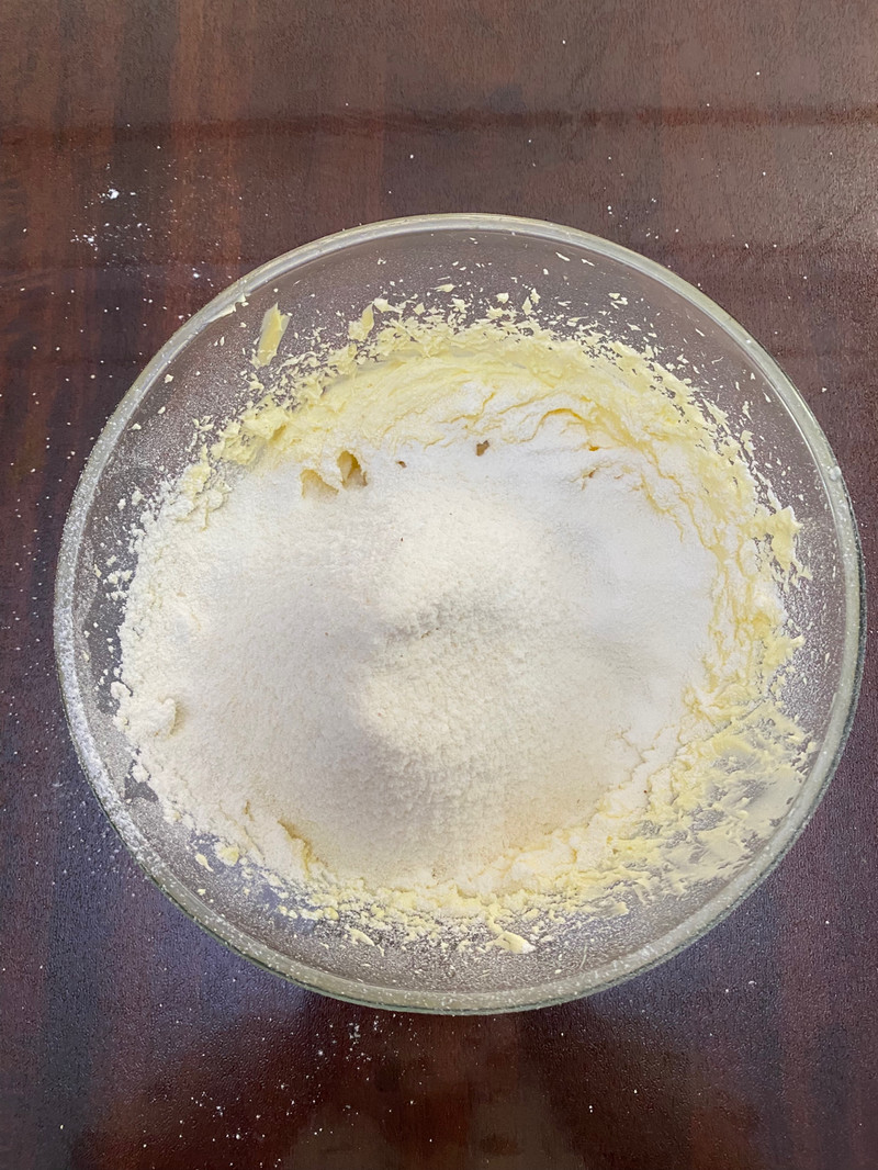 凤梨酥—凤梨界的爱马仕，外酥里软，酸甜拉丝！