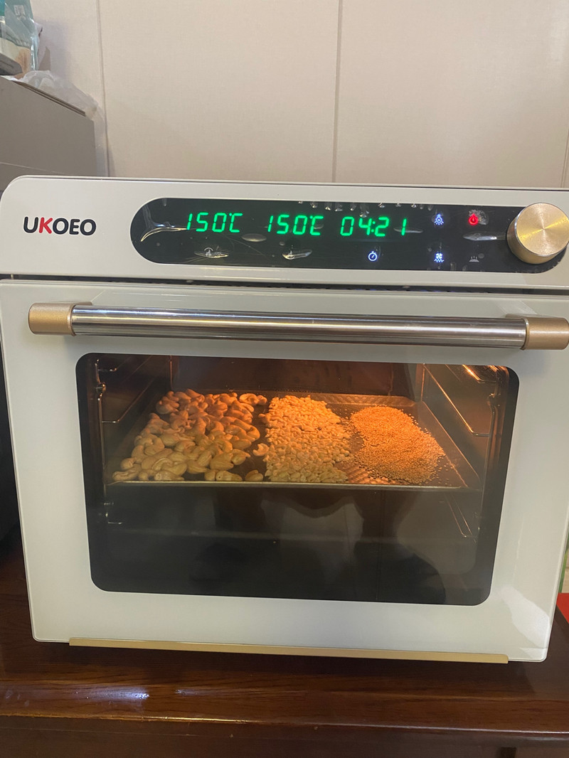 双酥海苔腰果月饼—酥到掉渣，好吃停不下来！