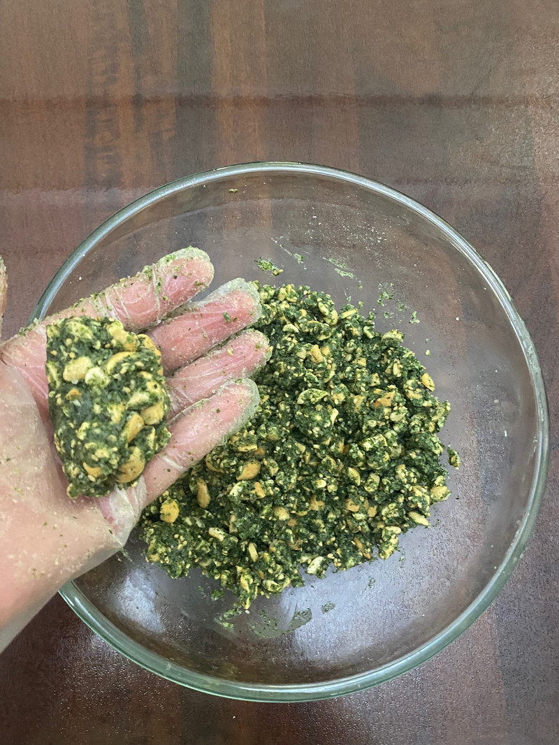 双酥海苔腰果月饼—酥到掉渣，好吃停不下来！