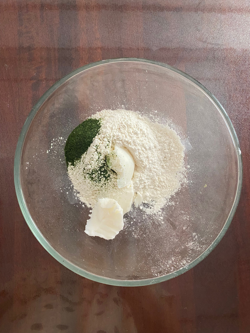 双酥海苔腰果月饼—酥到掉渣，好吃停不下来！
