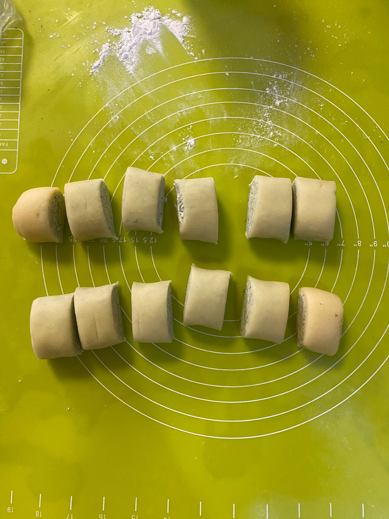 双酥海苔腰果月饼—酥到掉渣，好吃停不下来！