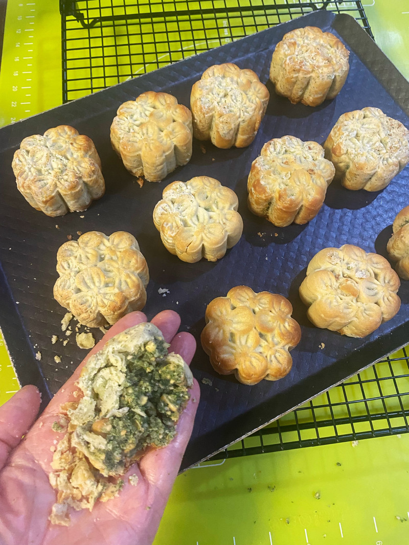 双酥海苔腰果月饼—酥到掉渣，好吃停不下来！