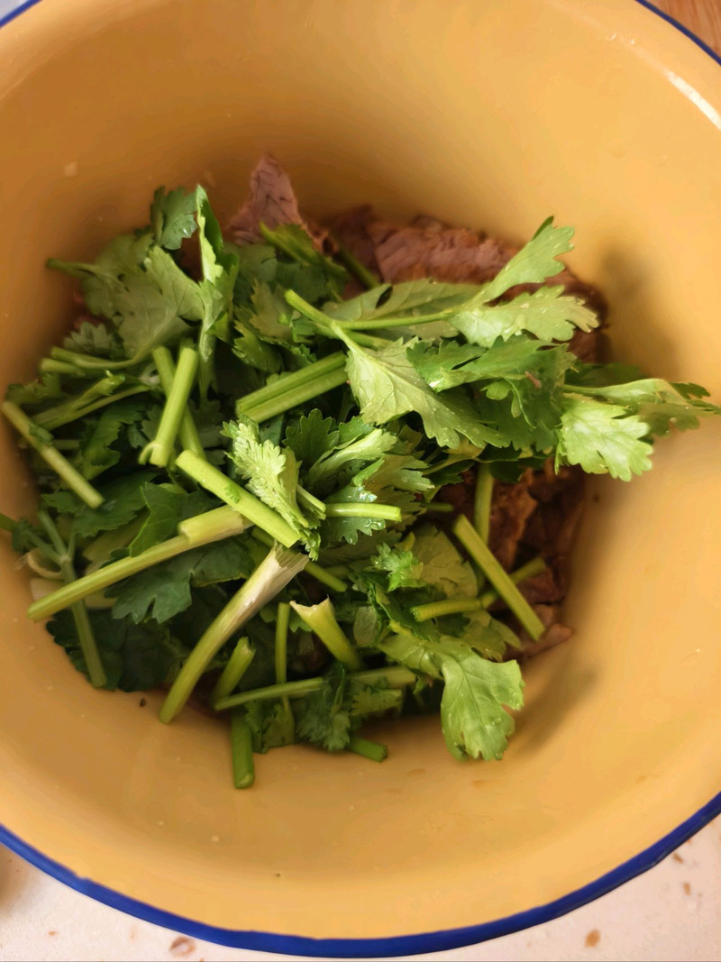 香菜拌牛肉