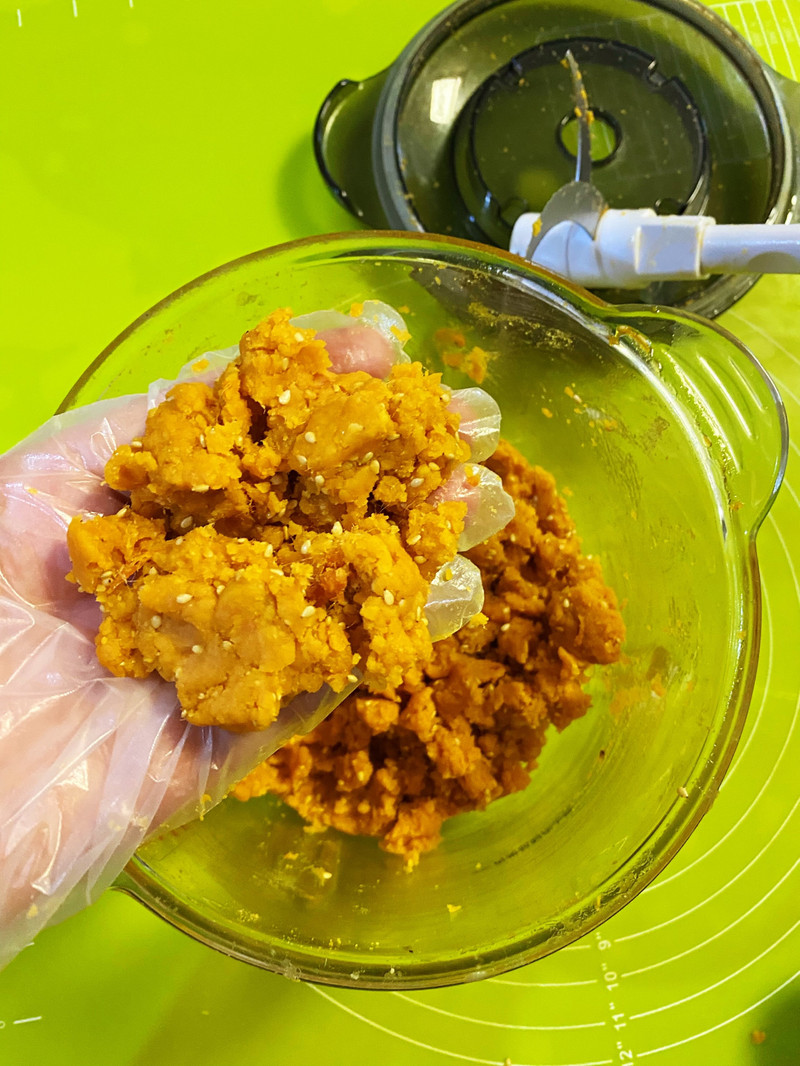 自制蛋黄肉松馅—绵软拉丝，嘎嘎香！